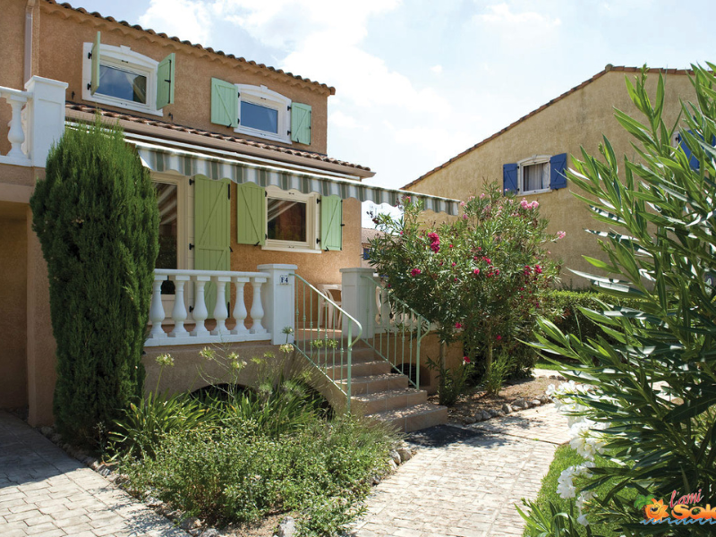 Logement L'Ami Soleil - Village de vacances à Vidauban